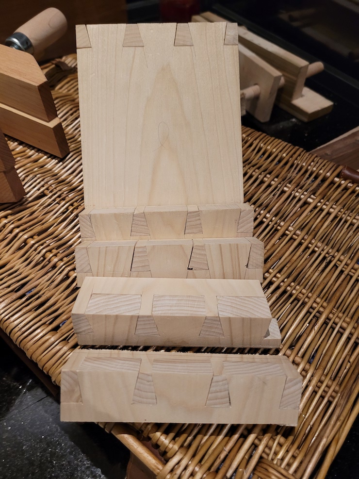 A Holidays Dovetails